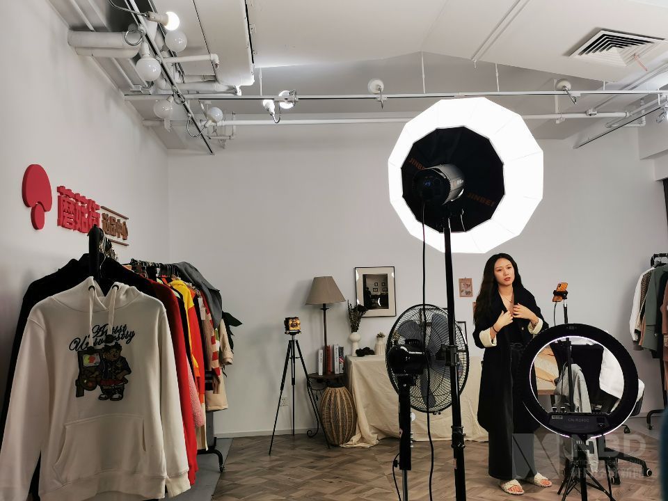 如何截取电影片段制作短视频(用电影片段制作短视频从策划到实施的步骤)